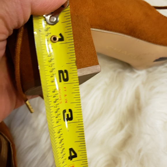 CHARLES DAVID  LACE UP PUMP HEELS👠 - Picture 5 of 5